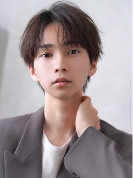 ゼロ 渋谷(XeRo) メンズ韓国センターパート【ナチュラル緩めスパイラルパーマ】