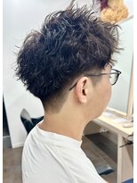 サロンドジョー(salon de joe)&nbsp;ツイストスパイラルパーマメンズマッシュ波巻きパーマ　奥東巧真