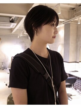 ミュー(miμ) コンパクトなマッシュショート