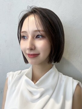 ノイ 銀座(noi) 顔周りレイヤーカットグレージュカラーくびれボブショートカット