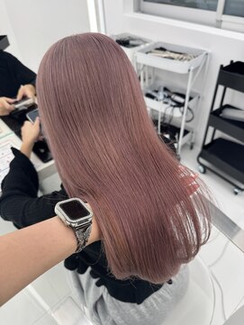 コア プラス 立川(COA PLUS) 黒髪から変身ブリーチで作るピンクカラー【井澤彩】