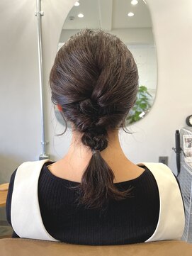 トトノウ ヘアアレンジ
