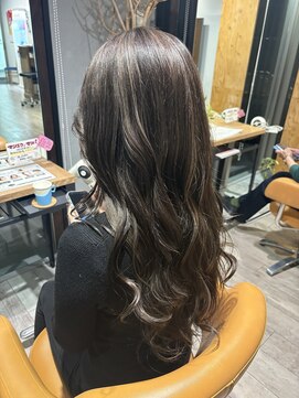 金沢八景/ハイライト/グレージュ/グレー/コントラスト