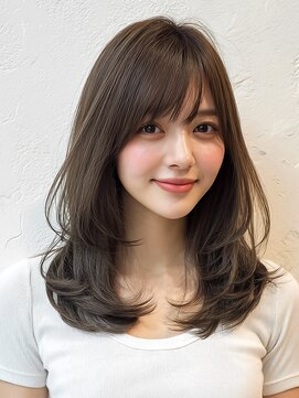ロティー(loty) レイヤー 韓国 顔周りカット ブラウン 透明感カラー 前髪カット