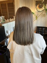 ヘアードレスビュー(hair dress V.I.E.W)&nbsp;セミロング×プラチナアッシュ