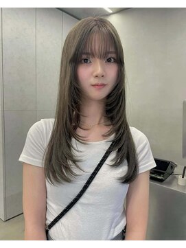 オーセン(Authen.) オリーブベージュ　顔まわりレイヤー