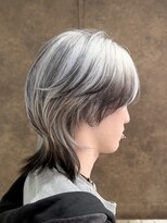 リリー バイ アオ(Lilly by AO)&nbsp;ホワイトシルバーウルフ×ブラックデザイン