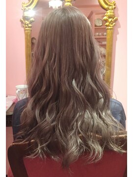 イル(iLu.) グレージュ☆