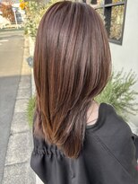 リベラル(liberal)&nbsp;ミディアムレイヤー　ピンクベージュ【20代/30代/40代】