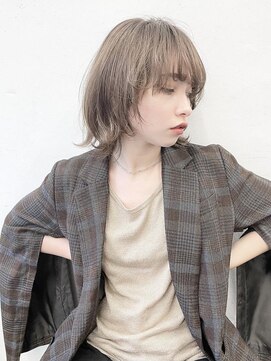 ココ 本八幡(KOKO) 黒髪クラゲヘアーオリーブグレー小顔ココアベージュショート