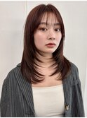 ミディアムレイヤー ストレートヘア 小顔カット