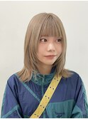 原宿ミルクティーアッシュグレージュミディアムロングウルフ30代
