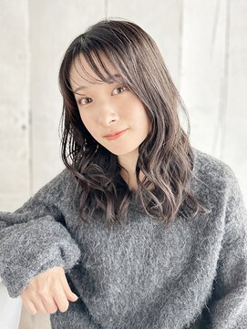 ローブロワ(L'Aube roi) 透けバング×細かめカールで叶える韓国風ヨシンモリスタイル