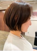 表参道切りっぱなしボブミディアムボブグレージュカラー40代50代