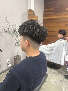 リタ(LITA) メンズショートフェード