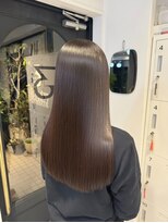 トロワエピ 表参道(Trois epis)&nbsp;広がり・パサつき改善◎大人の艶髪ロング