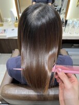 ザトエル 栄(THE TOEL)&nbsp;髪質改善アブソリュートケラチントリートメントボブショート
