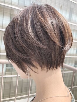 GINZA CAMINOIA TAKASAKI 3rd.の写真/年齢と共に変わる髪に負けずに楽しむ♪気になる白髪も自然にカバーできます！ファーストグレイにもオススメ