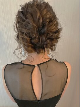 トローヴ(trove) お呼ばれヘアアレンジ