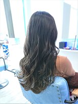 ヘアーディア(Hair...DiA) ナチュラルベージュグラデーション/無造作ウェーブ@30代40代50代