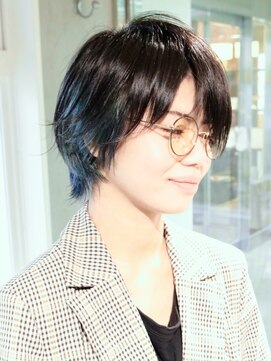 ロリム(RorriM) ウルフカット　ブルーmix　ダブルカラー　グラデーションカラー