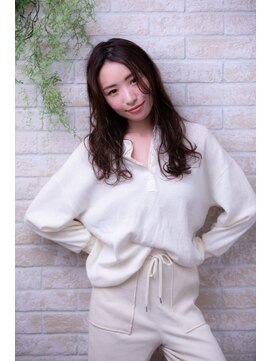 ヘアーアートシフォン 池袋西口店(Hair art chiffon) 簡単スタイリングで伸ばしかけルーズラブのクラシカルセミディ