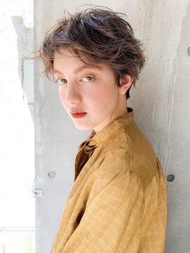 アンヘアー(UNHAIR by shiomiH) 大人かわいい小顔ひし形ショート