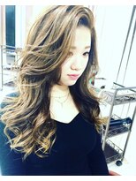 トゥエンティ(twenty)&nbsp;プラチナベージュ×セミウェットかきあげstyle