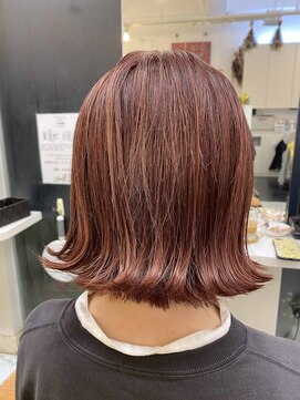 スタッフ イット ヘアー カシスピンク×切りっぱなしボブ♪