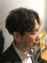 ビーダンディー(Bee dandy)&nbsp;ツーブロック デザインパーマ クラウドマッシュ スタイル