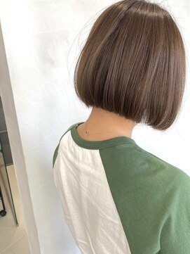 コード(Chord) 白髪ぼかしhighlight、外国人風、大人愛されボブ［谷合