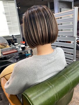 アポロ 横浜駅店(apollo) ハイライトバレイヤージュダブルカラーミルクティーベージュ