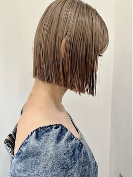 ノエロク 岐阜(noe rok) ハイトーン切りっぱなしボブ