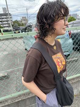ドロワ(droit)の写真/＋αのお洒落で垢抜けスタイルに＊カール/ゆるめ/大きめのウェーブなどイメージ通りの仕上がりが叶う◇