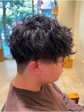 リタ(rita.) 林　直人　メンズツイストスパイラルパーマ