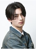 コンマヘア刈り上げセンターパートフェザーパーマツーブロック