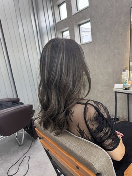 イッキ(IKKI) ニュアンスハイライトグレージュ