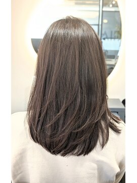 ジールヘアー(GIIL HAIR) ロングレイヤースタイル