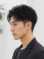 サーカス バイ ビュートリアム 青山(CIRCUS by BEAUTRIUM)&nbsp;大人ビジネスショートセンターパート刈り上げツーブロック