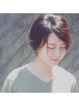 リバース(Reverse) 無造作感ショートカット