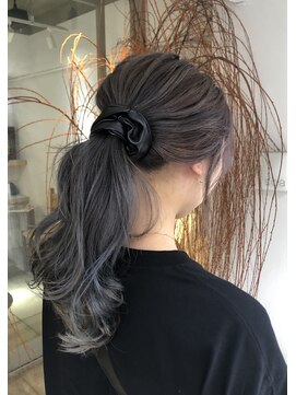 ソア(soa) “透明感“シルバーグレー