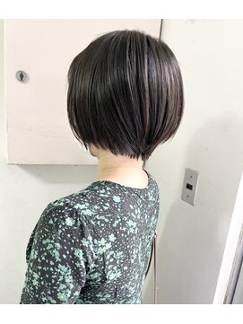 キャンバス バイ ネオリーブ 横浜西口(Canvas by neo.) 大人かわいい小顔丸みのあるショートボブ　20代30代40代