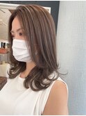 ★岡田有加★20代30代/白髪ぼかしハイライト×レイヤーヘア