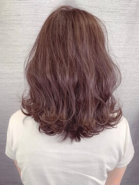 ロカビリー(Rockabilly) highlight bob#豊川#諏訪町##ブリーチ#髪質改善#白髪ぼかし