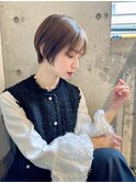 大人可愛いマッシュショートオリーブベージュ