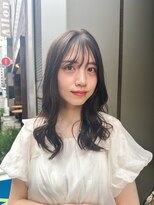 エマ ギンザ(EMMA GINZA)&nbsp;大人見せ！小顔ロングウェーブヘア　銀座20代30代【EMMY】