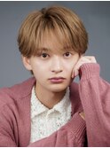 シースルーマッシュツーブロックセンターパート刈り上げ韓国ヘア