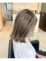 ブレンド 渋谷(BLend)&nbsp;ハイライトブルージュマチルダボブインナーグレージュ前髪
