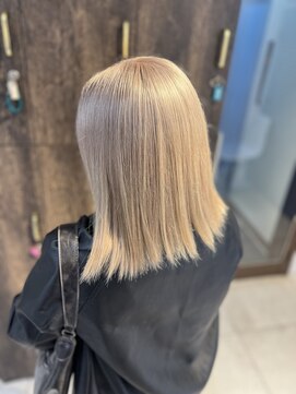 アジールヘア 池袋東口店(agir hair) 似合わせカットホワイトベージュメルティーカラー　池袋