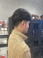 アチーブリス(achieve Liss)&nbsp;ニュアンスパーマ爽やか刈り上げメンズヘアバーバースタイル